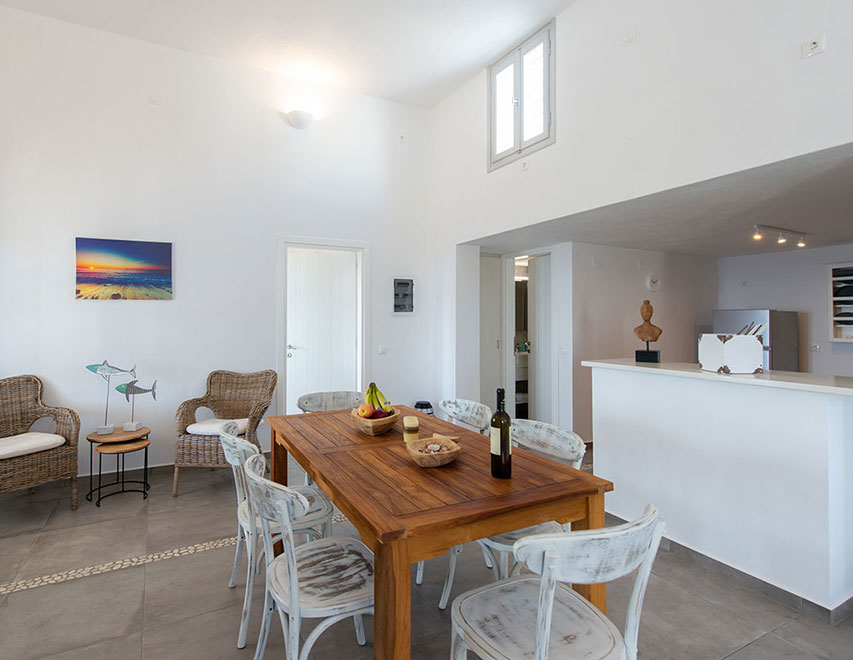 White House Sifnos - Τραπέζι φαγητού