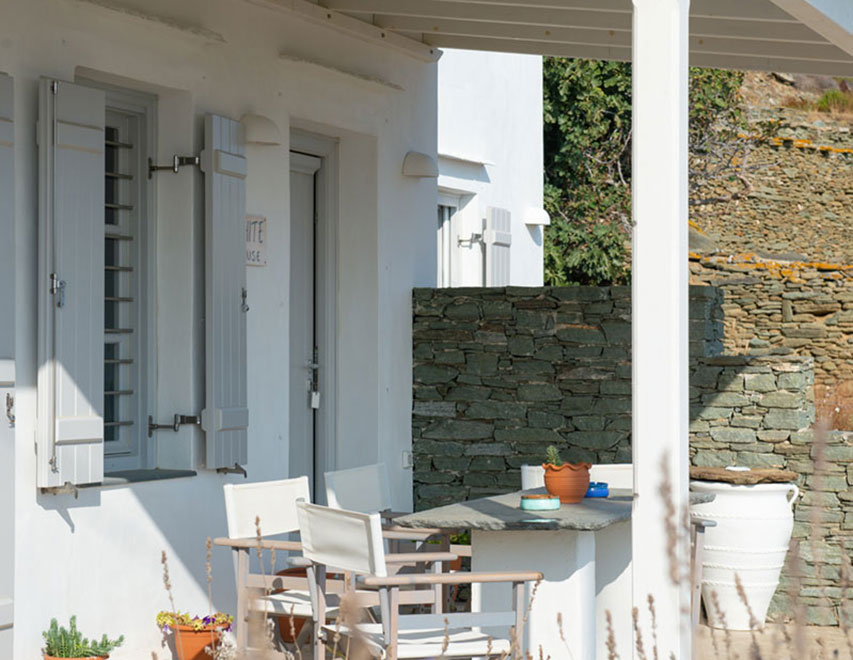 White House Sifnos - Αυλή