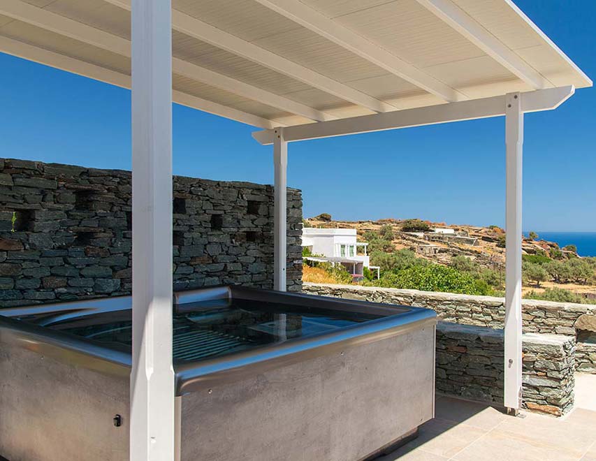 White House Sifnos - Υδρομασάζ με θέα στη θάλασσα